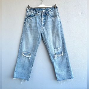 H&M | Distressed Ankle Denim